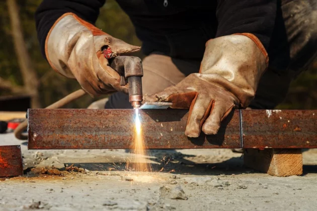 how to operate plasma cutter